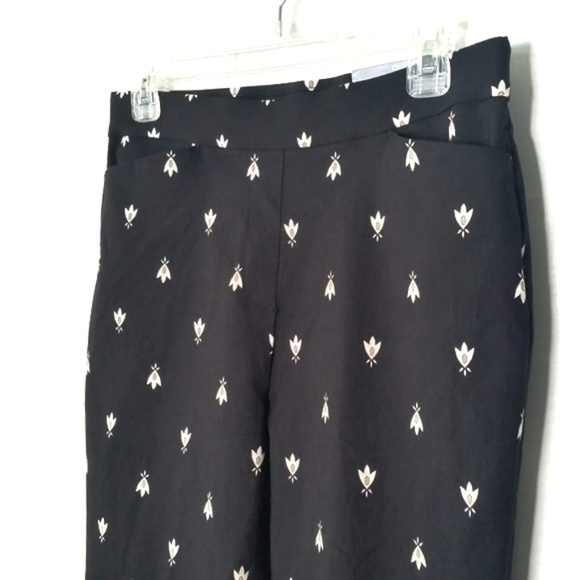 Liz Claiborne Career Black Slimming Mid Rise Pocket Tapered Ankle Pants Size 6 - Picture 2 of 8